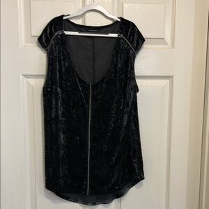 Rock and Republic Crushed Velour Black Sleeveless Top